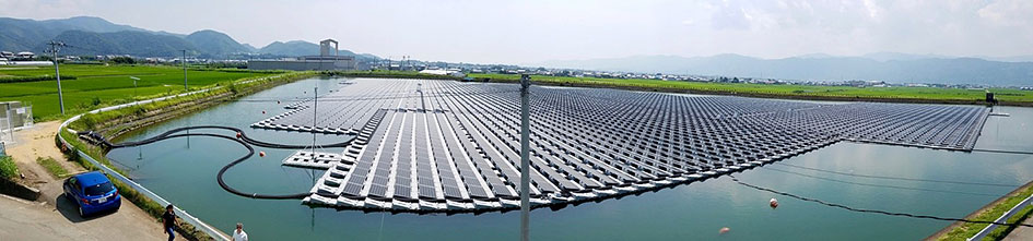 Image of a floating solar array