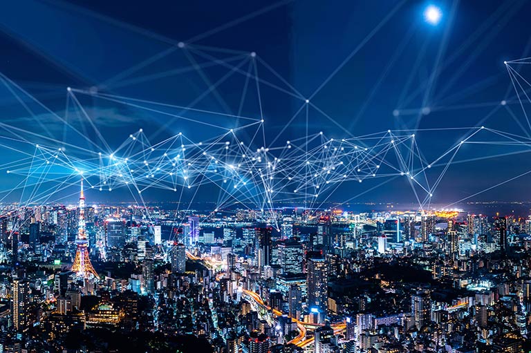 facilities-aries-istock-1013969318 Smart city and communication network concept illustration