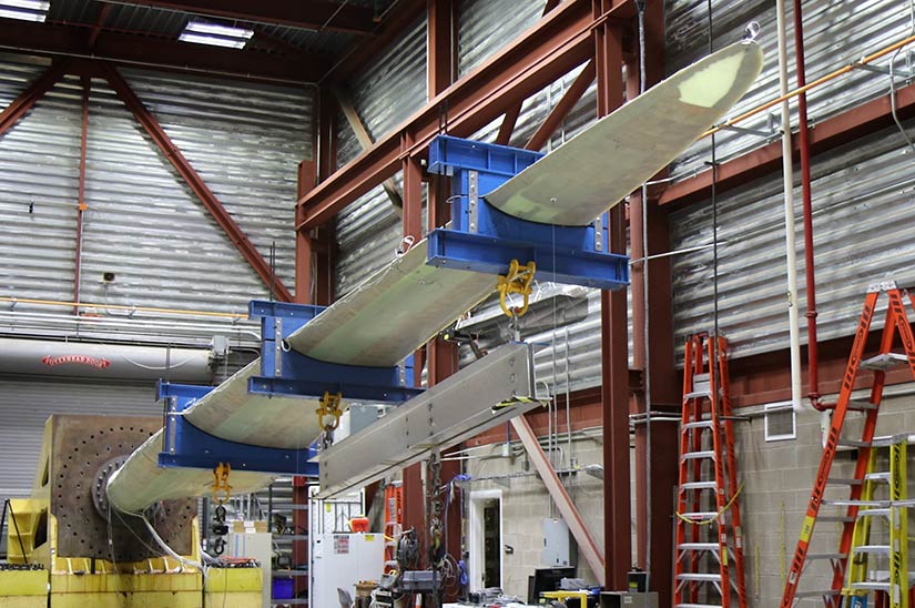 thermoplastic-blade-test-62031 A turbine blade is validated in a testing facility