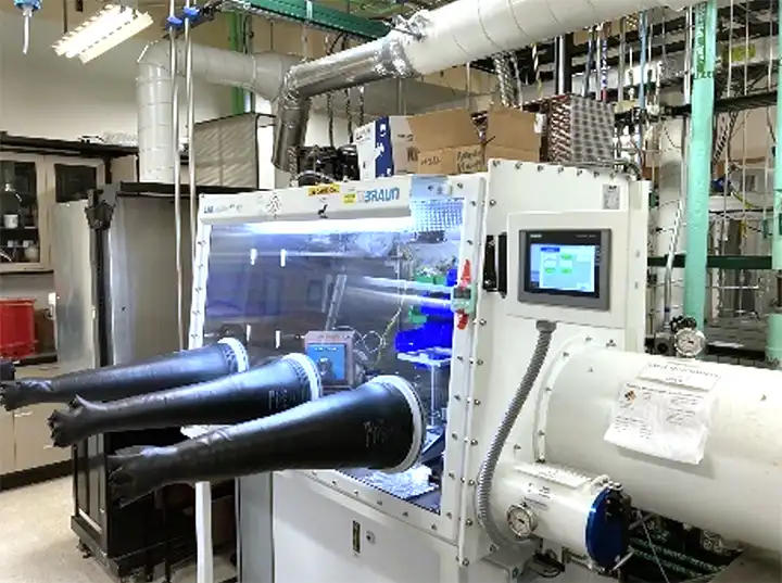 bulk-materials-synthesis-1 Ammonolysis glovebox