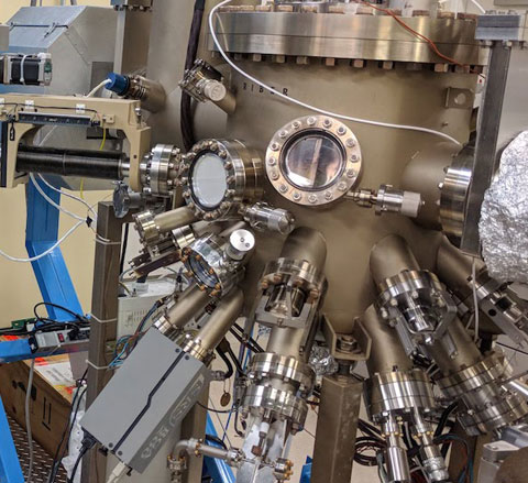 mbe1large Photo of molecular beam chamber
