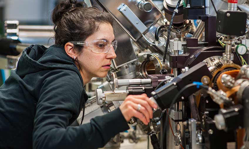facilities-stf-29021-848 A scientist working in the Science and TechnologyFacility