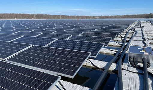 88865-block Rows of floating solar panels