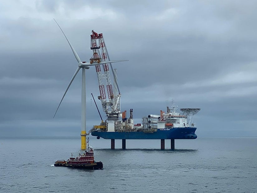 202406-newsletter-offshore-wind Platform in ocean building offshore wind turbine