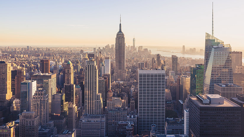 Photo of many buildings of a large city