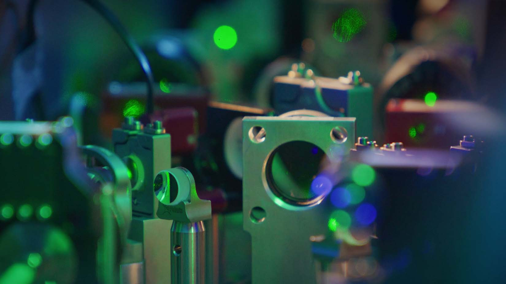 Atom computing optics.